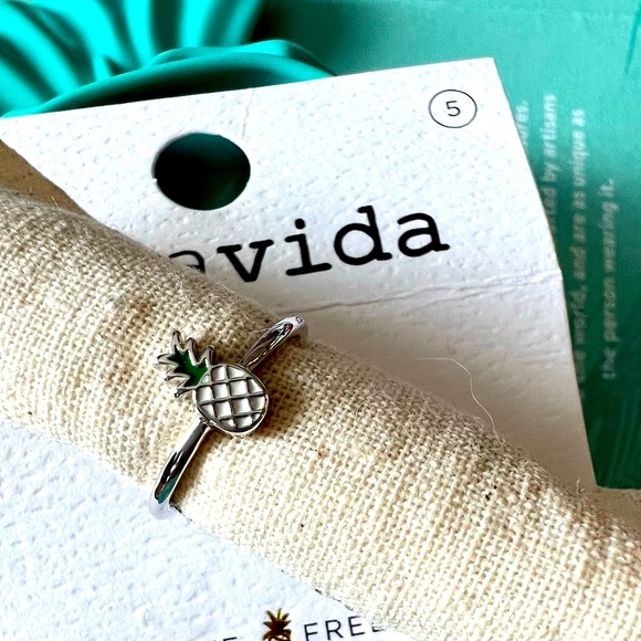 NWT Pura Vida silver pineapple ring - Picture 4 of 6